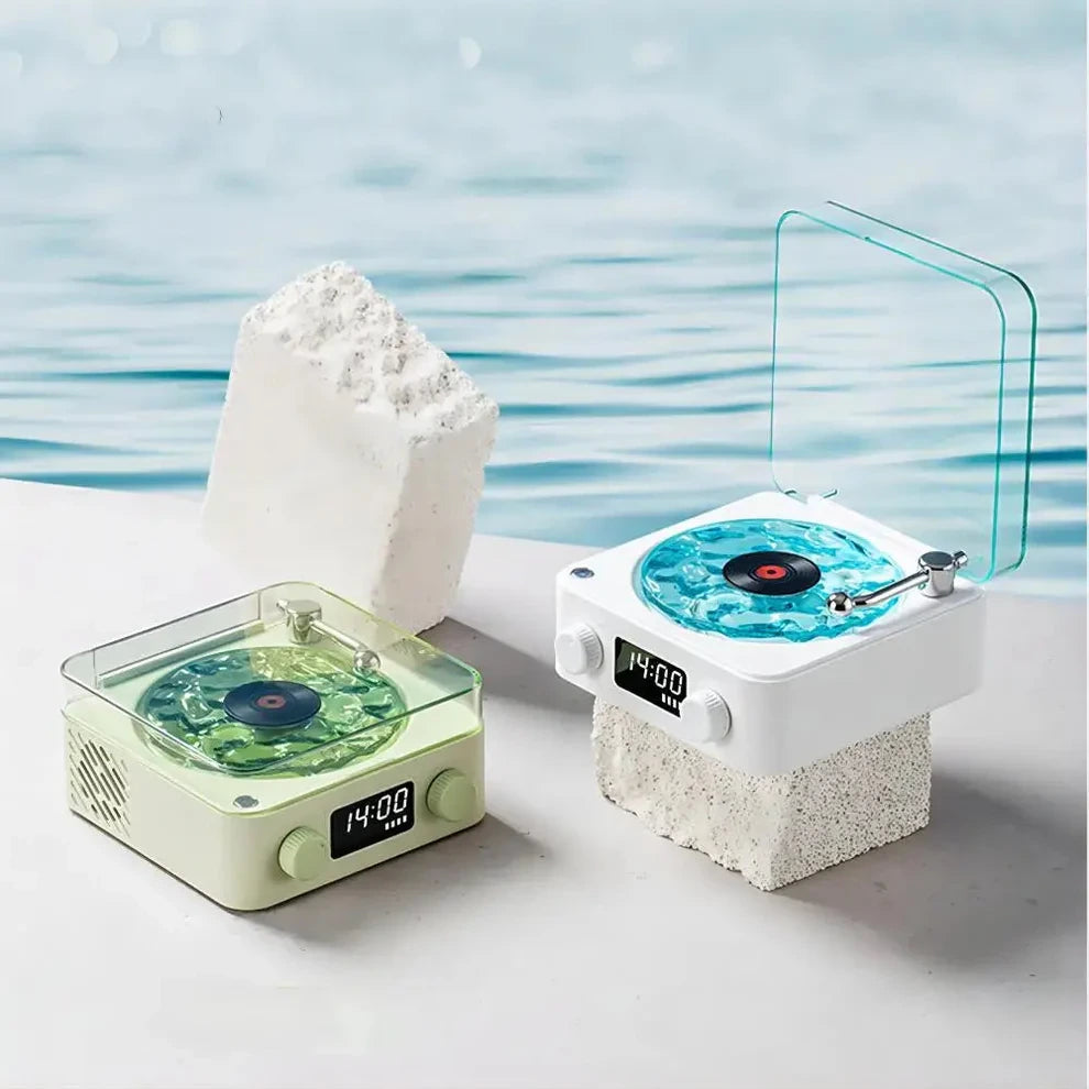 Vintage mini Bluetooth speaker for indoor and outdoor use